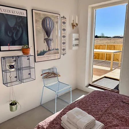Large Apartment *