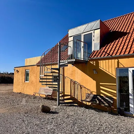 Large * Ebeltoft