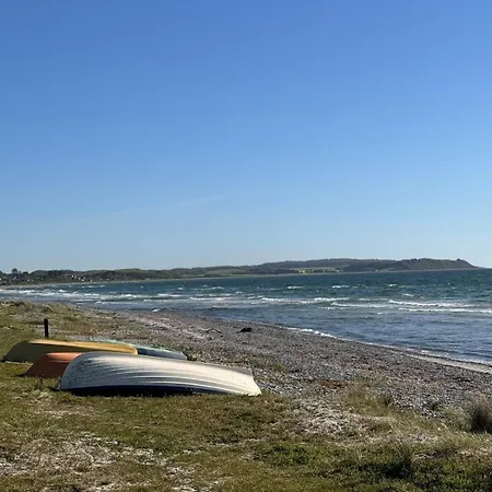 Large * Ebeltoft